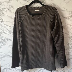Maurices L Gray/Black Long Sleeve Ribbed Top